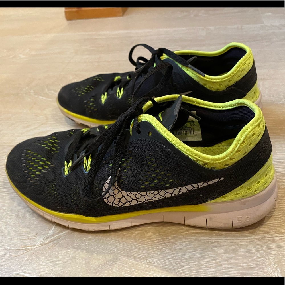 NIKE Women's Free 5.0 TR Fit 5 Breathe Training Shoes, 718932 005 Size 6.5